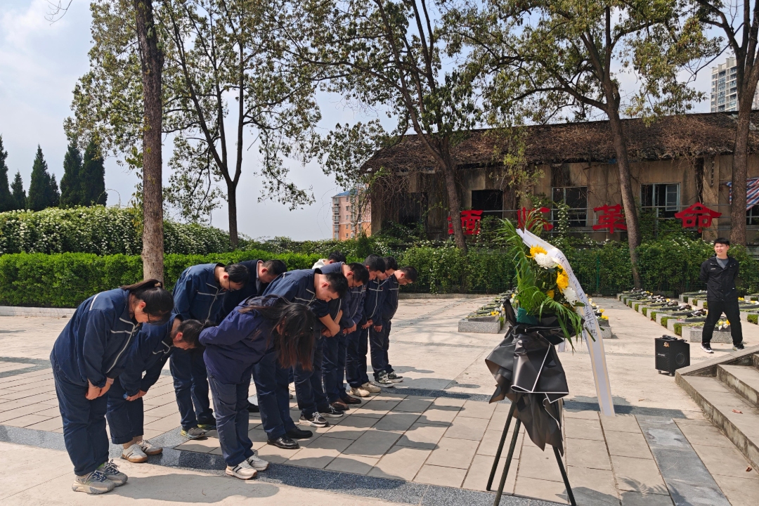 4d698e47fb818bcc6bb8e39da5874818.jpg 4d698e47fb818bcc6bb8e39da5874818.jpg