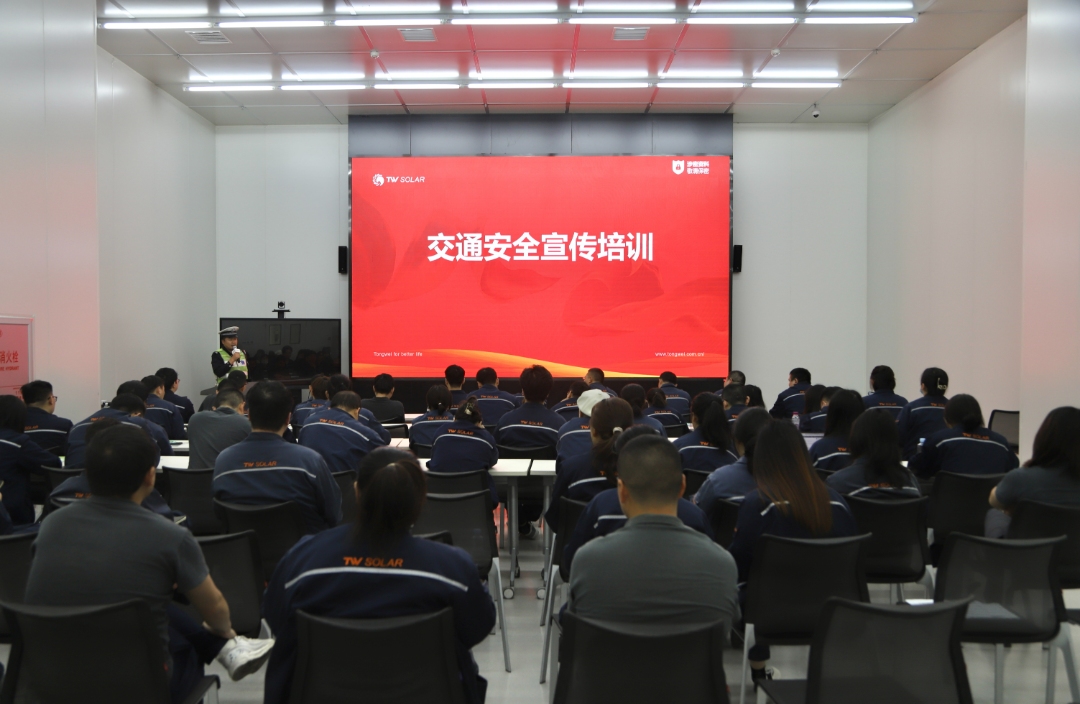 eb83578c3e8316983de9269da8be6b8e.jpg eb83578c3e8316983de9269da8be6b8e.jpg