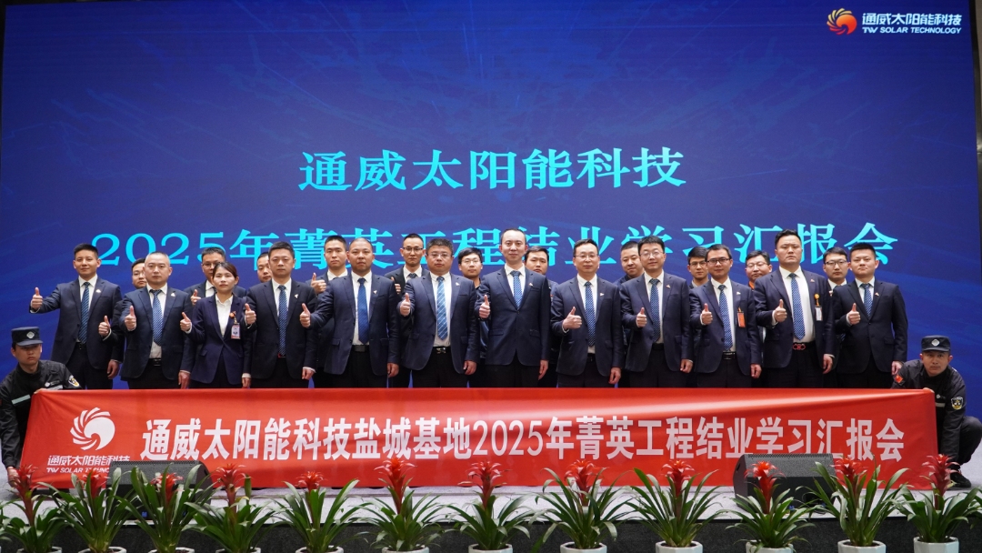 f12dd9220833b2febbc89474e07f900d.jpg f12dd9220833b2febbc89474e07f900d.jpg