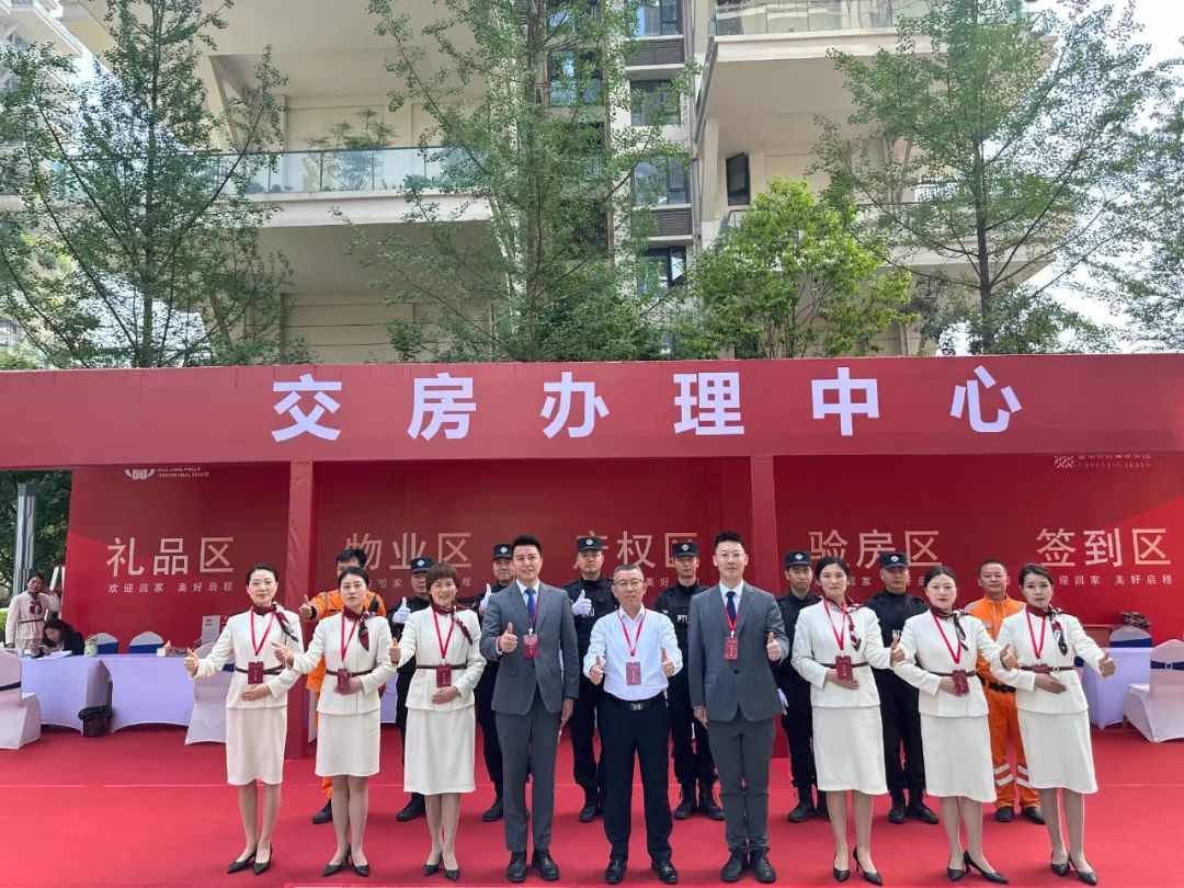 f369f71cbdc11d7603e7265b84c9b30e.jpg f369f71cbdc11d7603e7265b84c9b30e.jpg