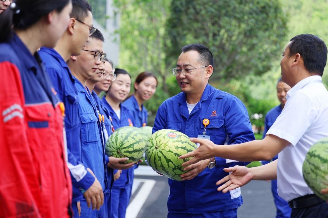 74e62940f6ec08df8f97d70260c6ea7a.jpg 74e62940f6ec08df8f97d70260c6ea7a.jpg