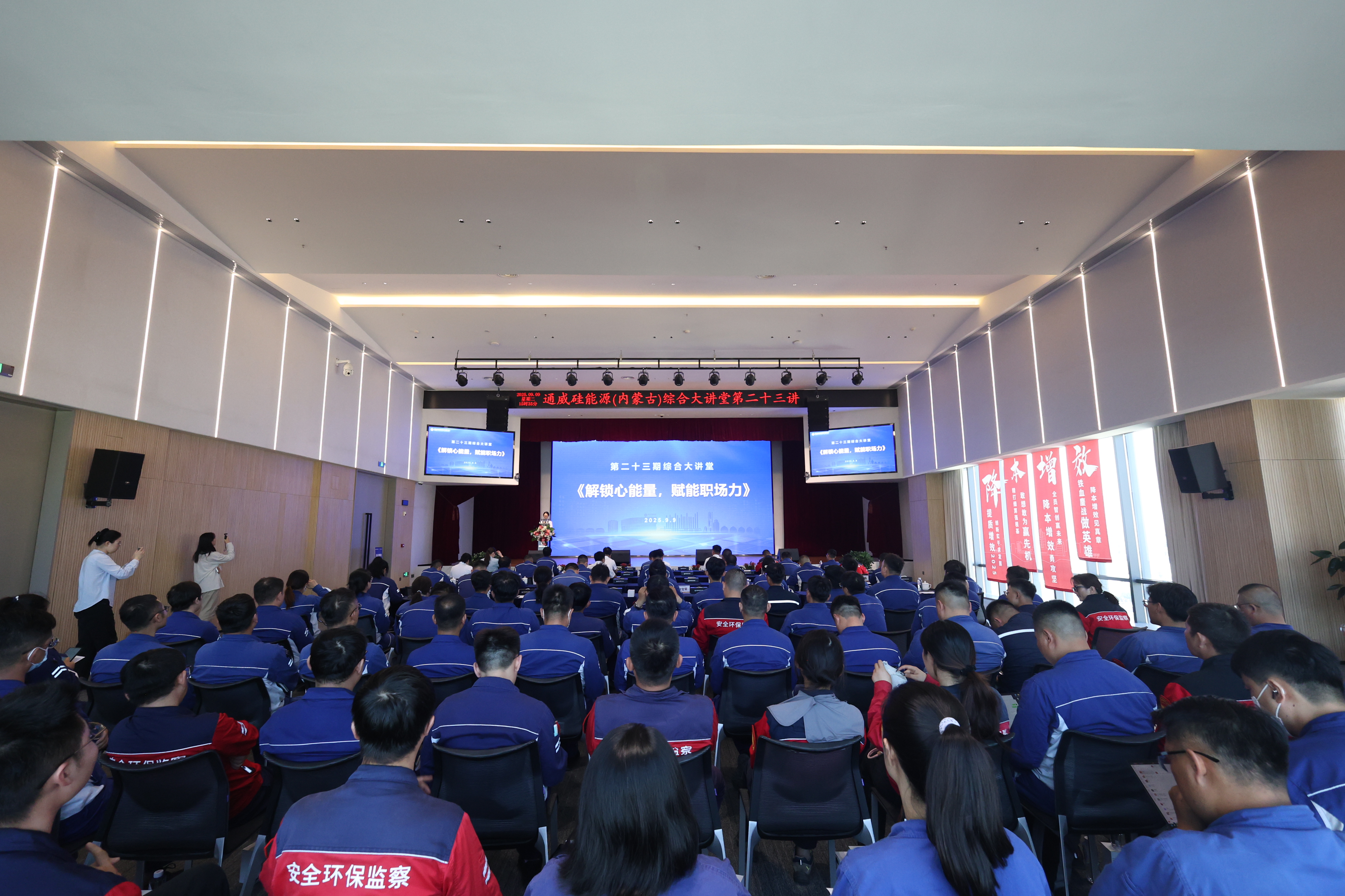 c963ac601db774a7472815d6c80cb815.jpg c963ac601db774a7472815d6c80cb815.jpg