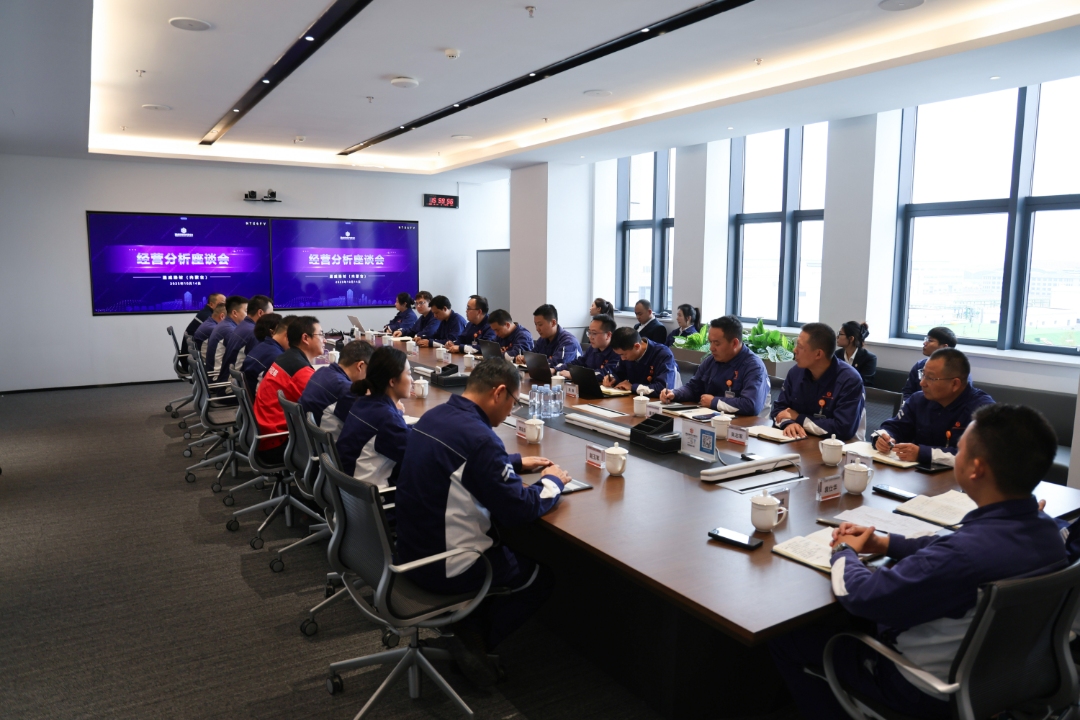 5f7152b51402a8a1efac162f927e75cc.jpg 5f7152b51402a8a1efac162f927e75cc.jpg