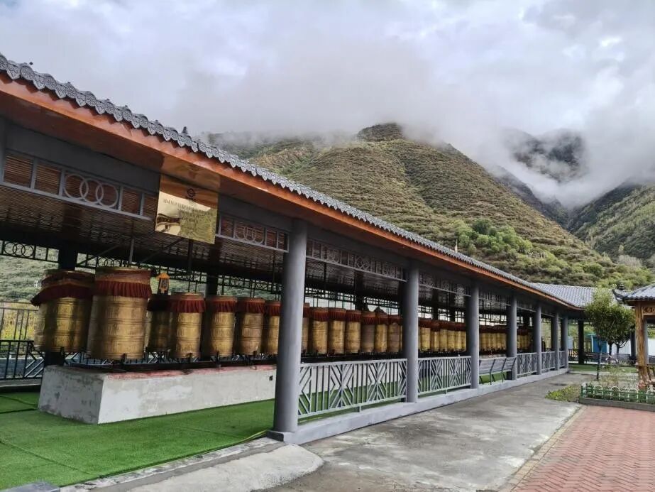 0ee9a0aeebc3ae8c3d72a9fa4e281c69.jpg 0ee9a0aeebc3ae8c3d72a9fa4e281c69.jpg