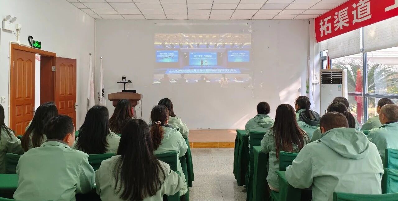 8a09b4e0655c3a6612c276fc1fbf45fd.jpg 8a09b4e0655c3a6612c276fc1fbf45fd.jpg